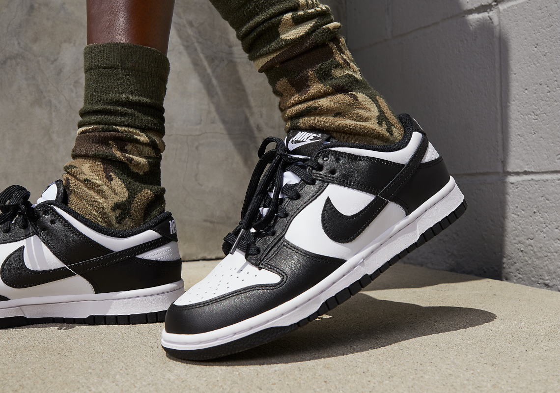Foot Locker's Best Sneaker Deals: Nike Air, Dunks, Jordans On Sale Foot Locker's Best Sneaker Deals: Nike Air, Dunks, Jordans On Sale