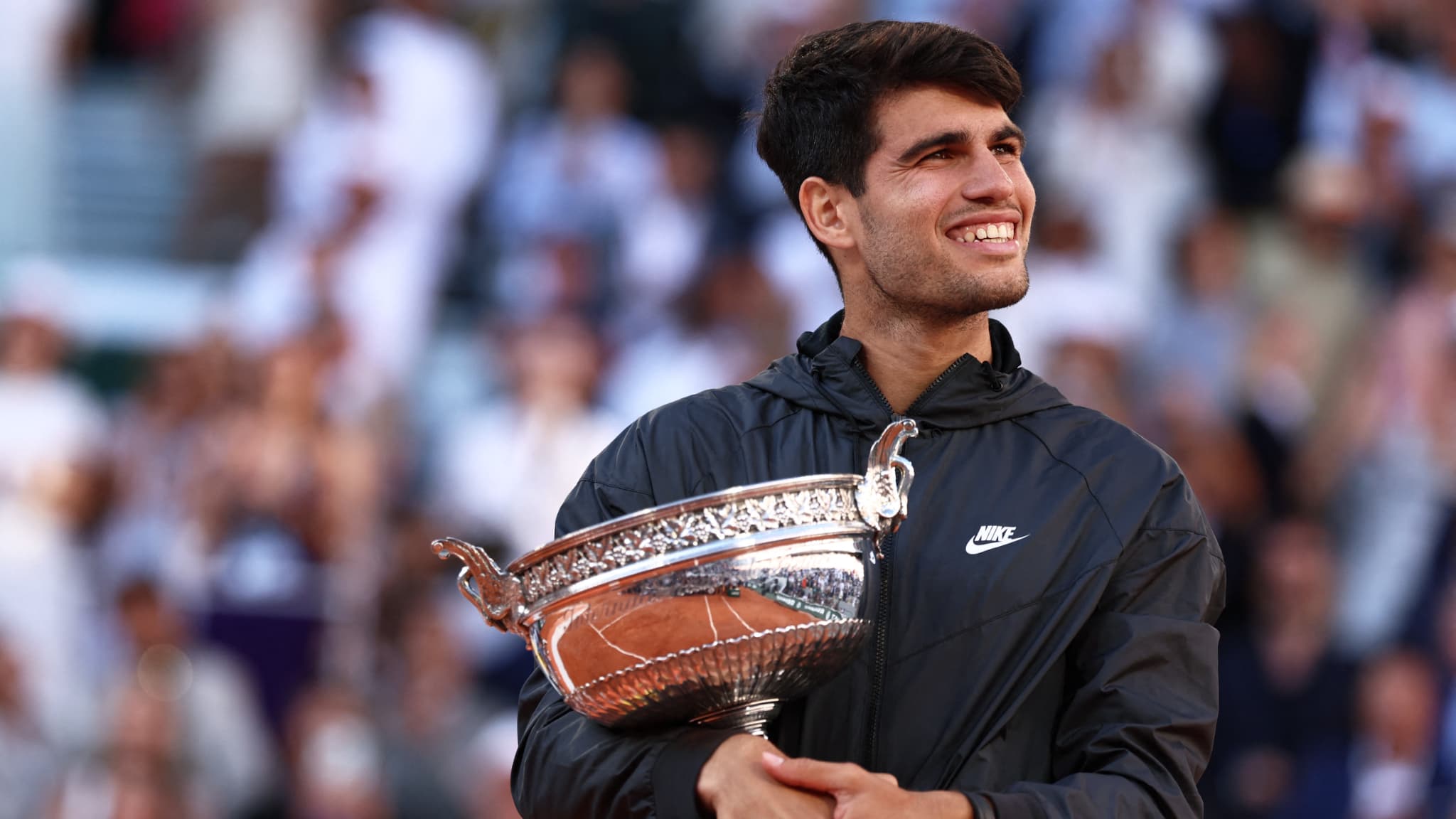 French Open 2024: Alcaraz's Title Defense, Swiatek's Uncertain Path French Open 2024: Alcaraz's Title Defense, Swiatek's Uncertain Path