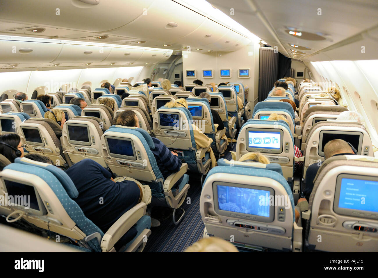 From Serving Passengers To Soaring Above: A Former SIA Flight Attendant's Journey To Becoming A Pilot From Serving Passengers To Soaring Above: A Former SIA Flight Attendant's Journey To Becoming A Pilot