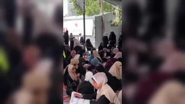 Gazzeli Çocukların Kuran-ı Kerim Ezberleme Yöntemleri: Çadırda Öğrenme Gazzeli Çocukların Kuran-ı Kerim Ezberleme Yöntemleri: Çadırda Öğrenme