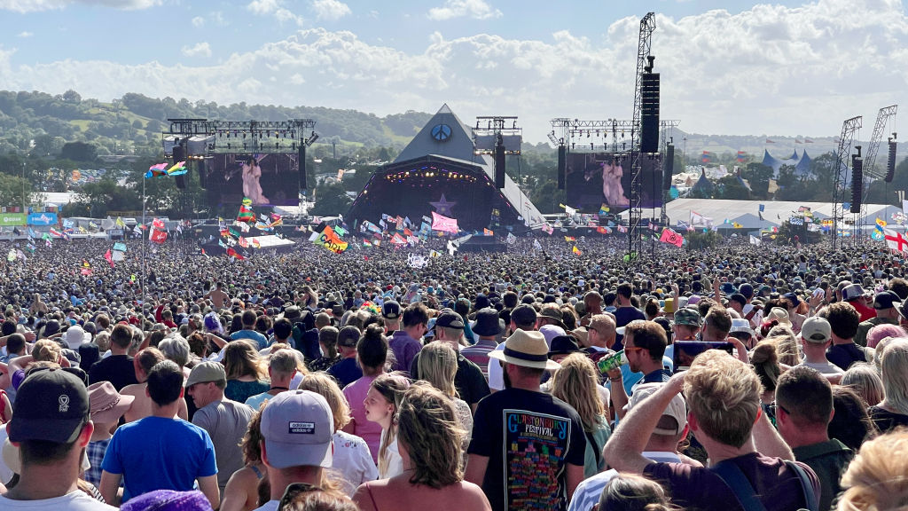 Glastonbury 2024? Unconfirmed US Band Performance Fuels Rumors Glastonbury 2024? Unconfirmed US Band Performance Fuels Rumors