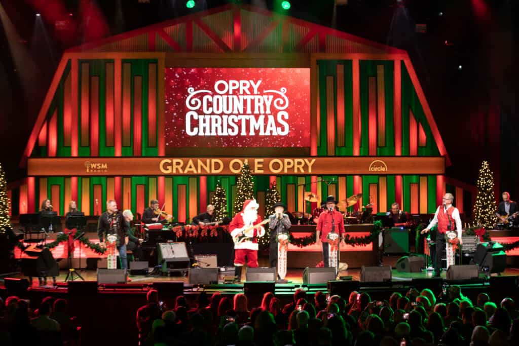 Grand Ole Opry's Historic London Concert: A Royal Albert Hall Broadcast Grand Ole Opry's Historic London Concert: A Royal Albert Hall Broadcast