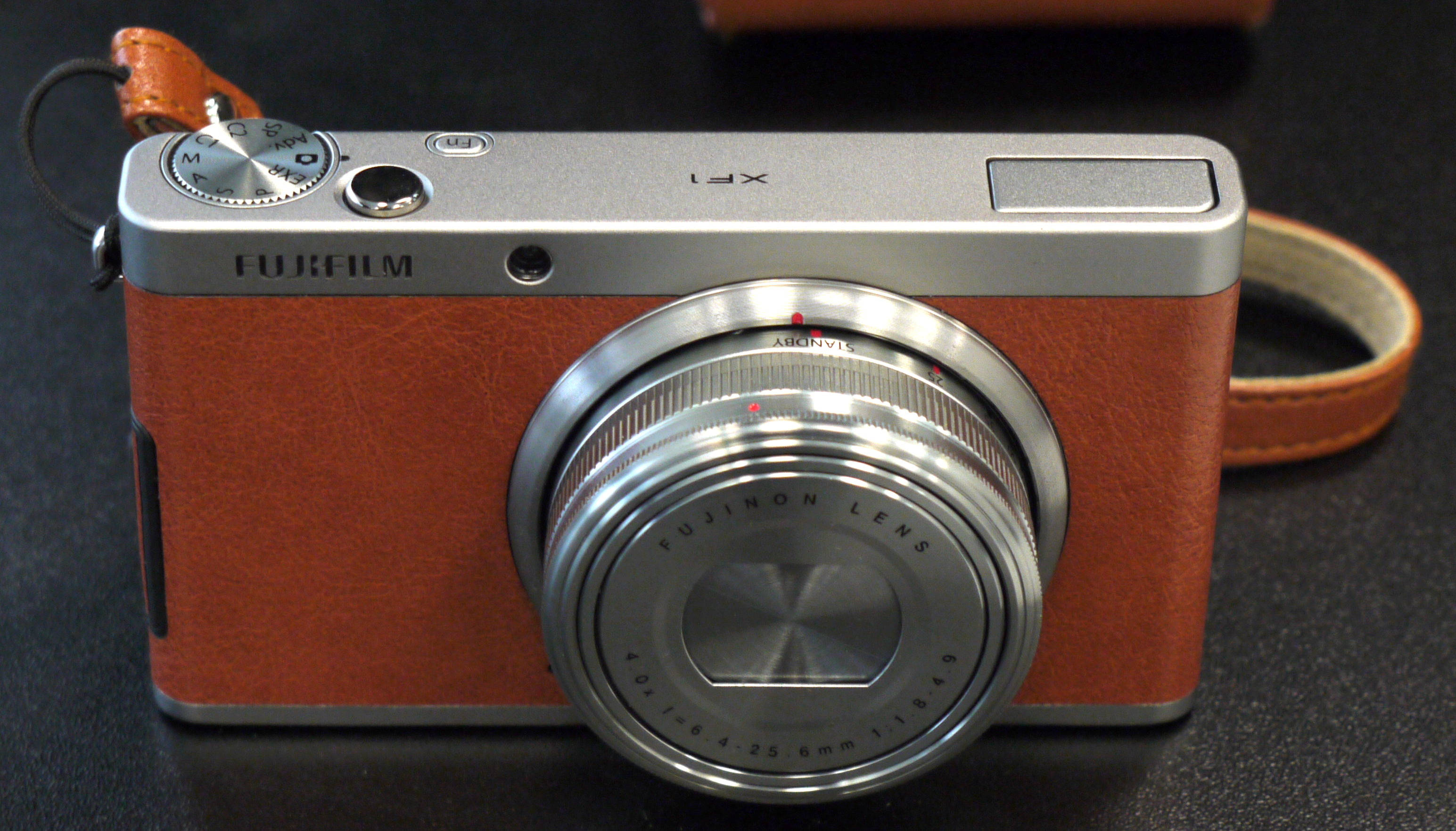 Hands-on With The Fujifilm X-Half: Whimsical Design And User Experience Hands-on With The Fujifilm X-Half: Whimsical Design And User Experience
