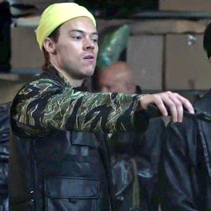 Harry Styles Responds To A Hilariously Bad SNL Impression Harry Styles Responds To A Hilariously Bad SNL Impression