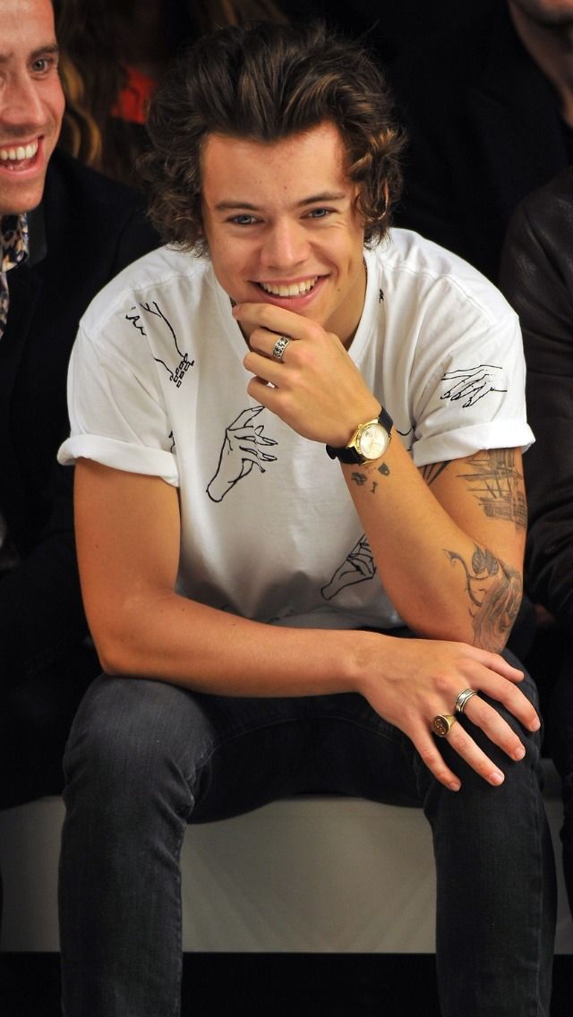Harry Styles' Seventies-Style Mustache Makes A Statement Harry Styles' Seventies-Style Mustache Makes A Statement