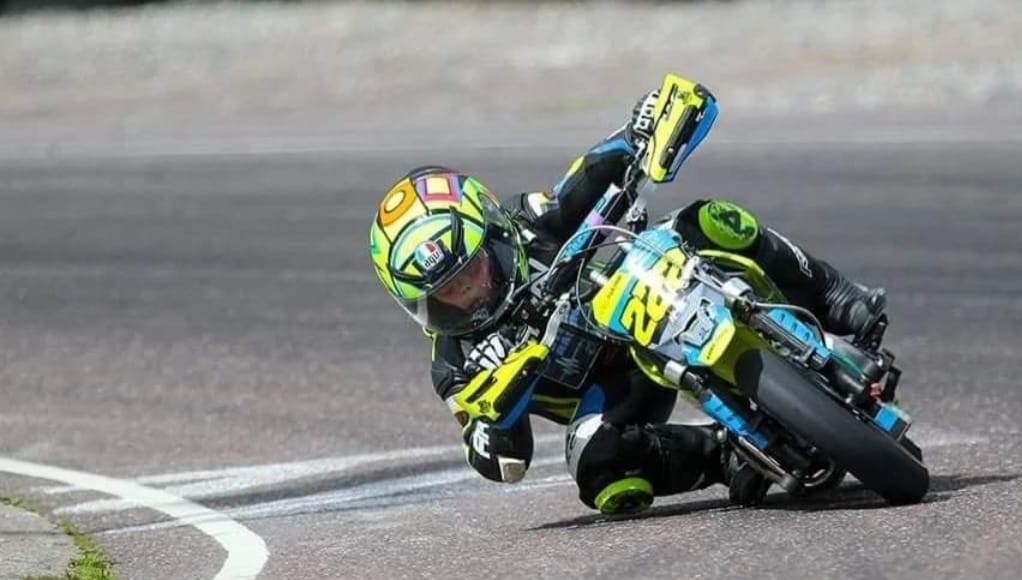 Honda's Winning Bikes: Attracting Top Riders Honda's Winning Bikes: Attracting Top Riders