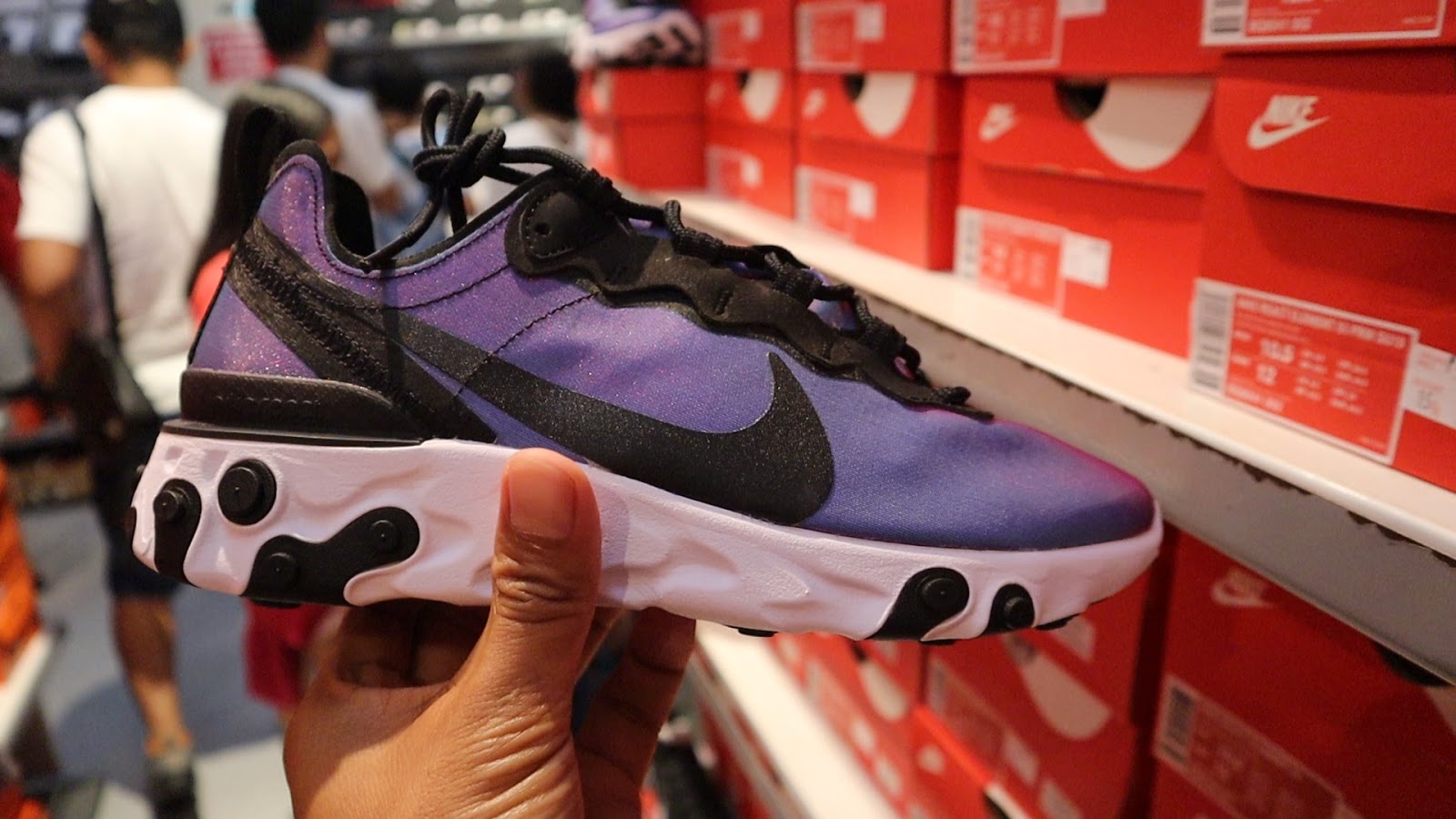 Hot Deal Alert: Nike Sneakers On Sale At Revolve Hot Deal Alert: Nike Sneakers On Sale At Revolve
