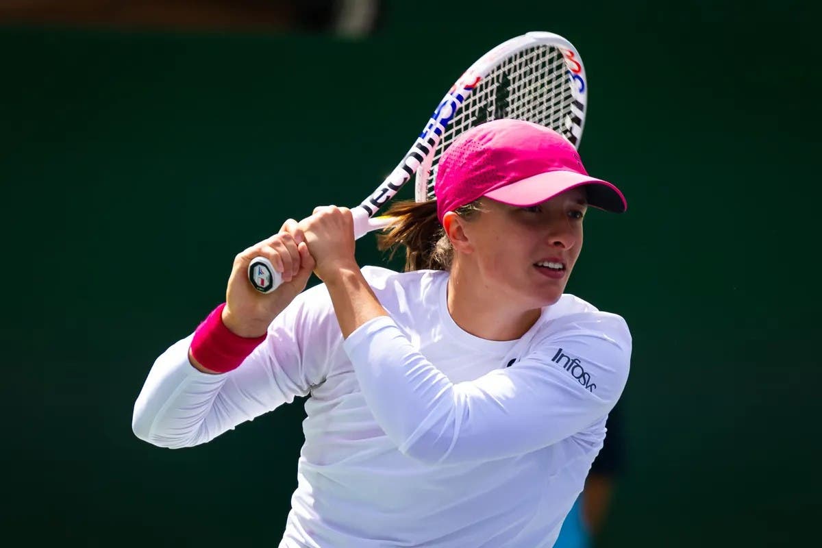 Iga Swiatek Reaches Indian Wells Quarterfinals In Wet Conditions Iga Swiatek Reaches Indian Wells Quarterfinals In Wet Conditions