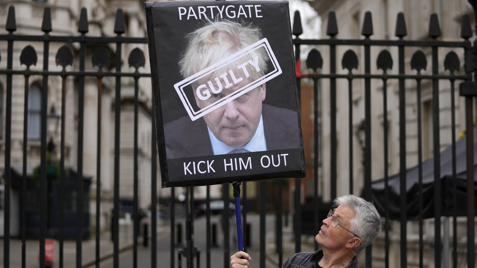 Incidente Con Avestruz: Boris Johnson Herido Durante Paseo Familiar En Texas Incidente Con Avestruz: Boris Johnson Herido Durante Paseo Familiar En Texas