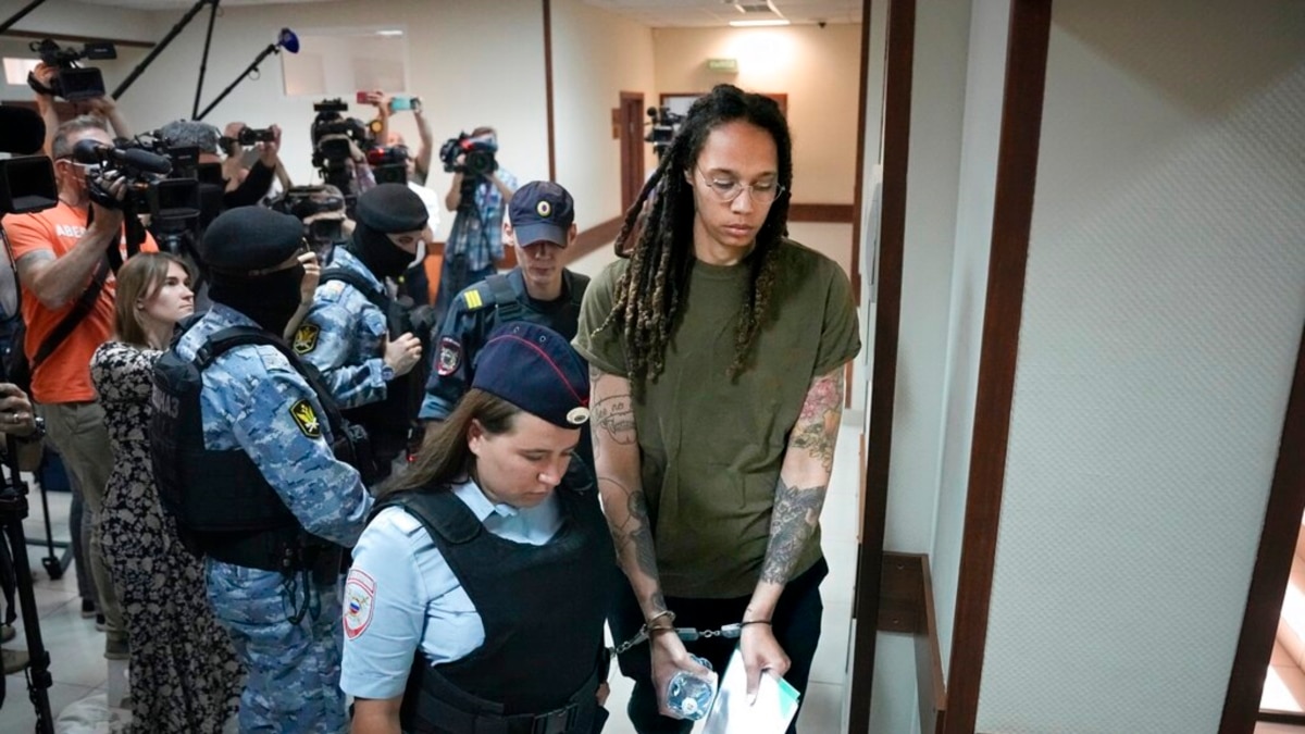 Indonesian Authorities Arrest US Basketball Player: Drug Smuggling Charges Carry Death Sentence Indonesian Authorities Arrest US Basketball Player: Drug Smuggling Charges Carry Death Sentence