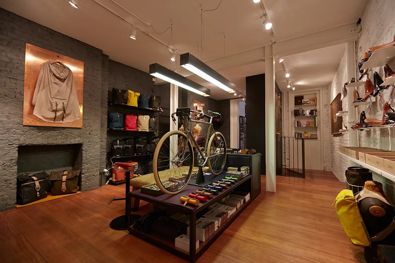 Indulge In Chocolate: Lindt Opens Flagship Store In Central London Indulge In Chocolate: Lindt Opens Flagship Store In Central London