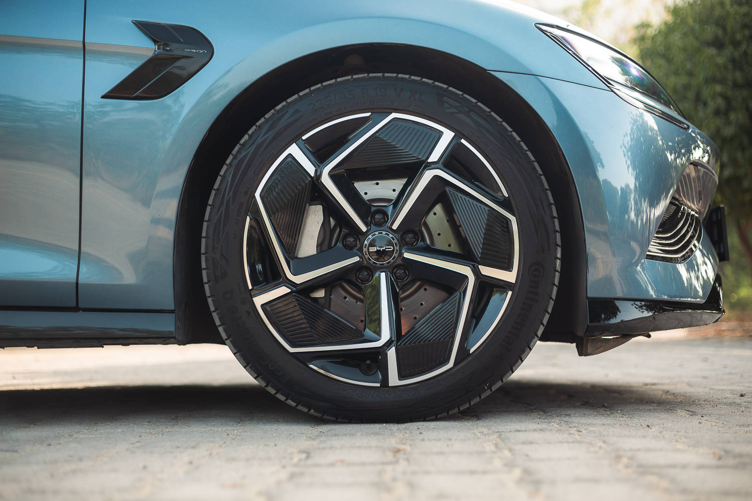 Is The BYD Seal Right For You? A Detailed Buyer's Guide Is The BYD Seal Right For You? A Detailed Buyer's Guide