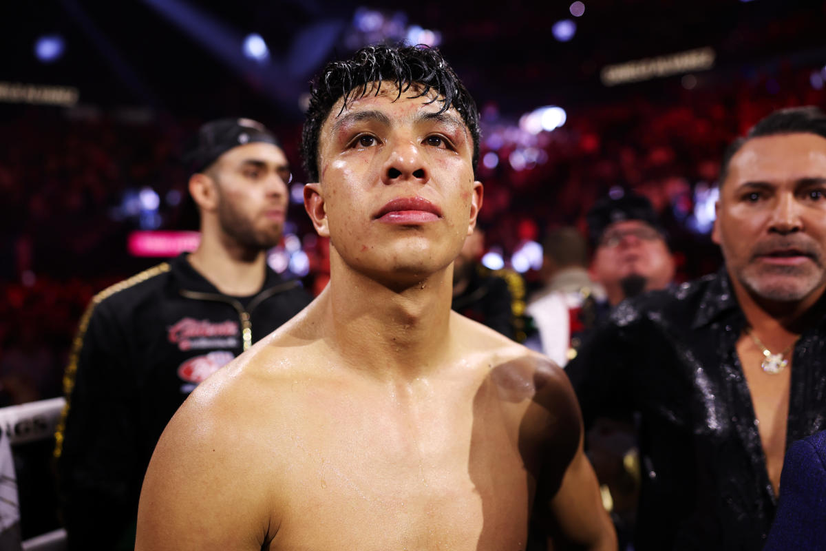 Jaime Munguia's Rematch Victory: Strategic Adjustments Pay Off Against Bruno Surace Jaime Munguia's Rematch Victory: Strategic Adjustments Pay Off Against Bruno Surace