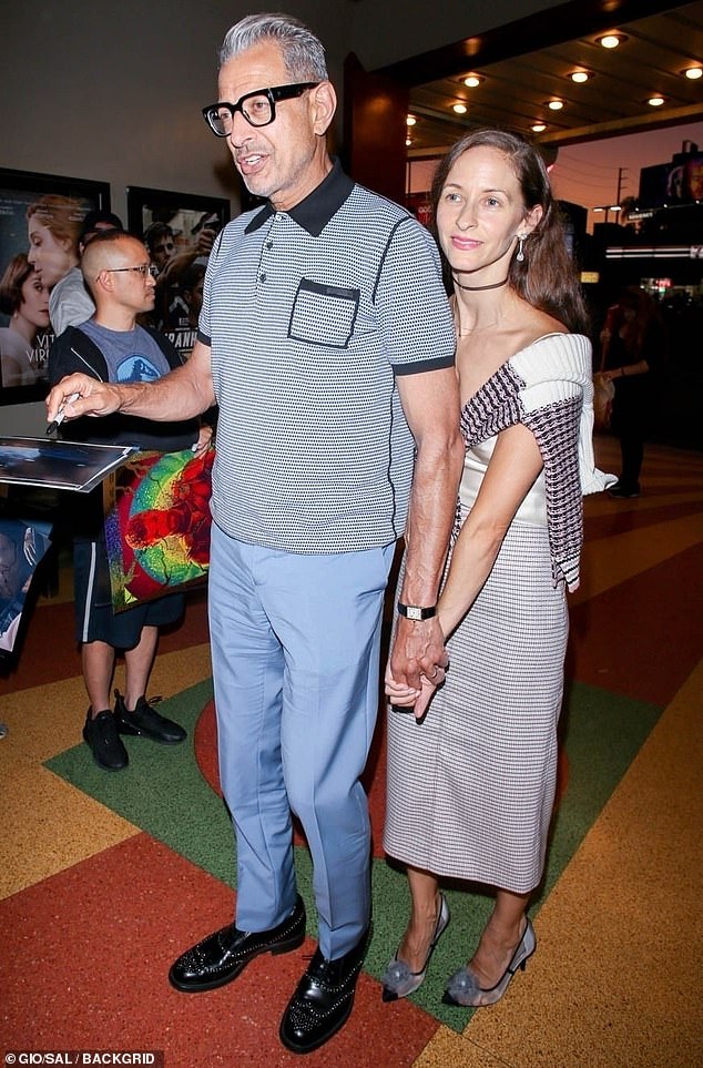 Jeff Goldblum's Wife: Everything You Need To Know About Emilie Livingston Jeff Goldblum's Wife: Everything You Need To Know About Emilie Livingston