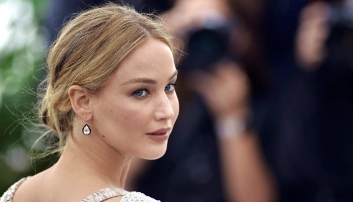 Jennifer Lawrence And Cooke Maroney: New Photos Surface Following Second Child Speculation Jennifer Lawrence And Cooke Maroney: New Photos Surface Following Second Child Speculation