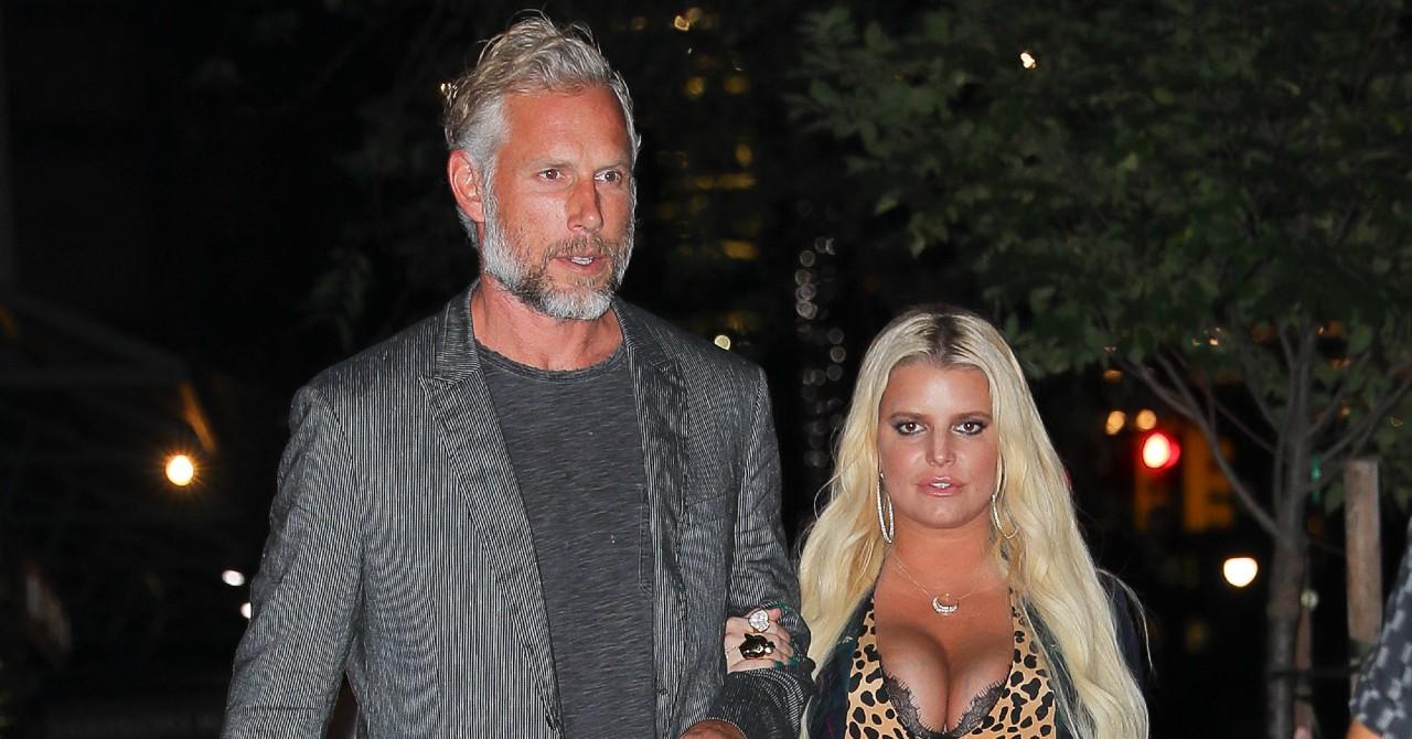 Jessica Simpson Delights Fans With Performance After 15-Year Hiatus Jessica Simpson Delights Fans With Performance After 15-Year Hiatus