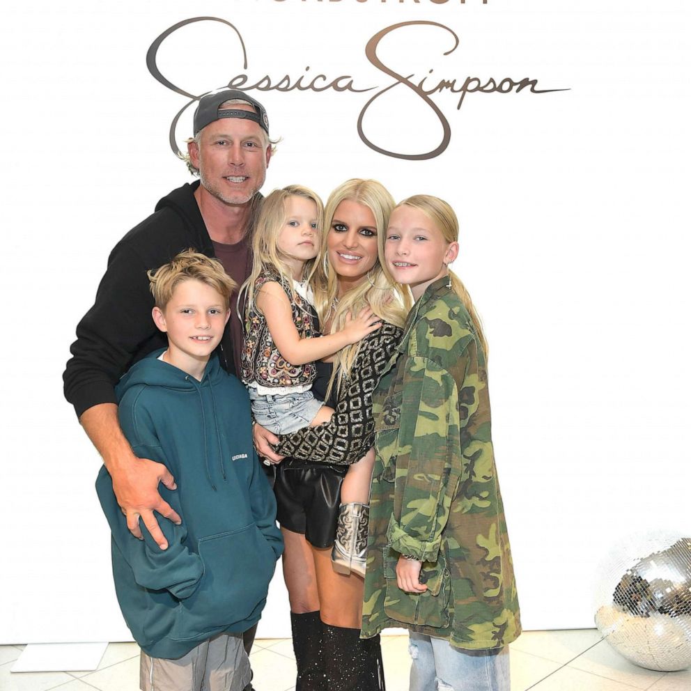 Jessica Simpson Shares Her Heartbreak: A Look At The Challenges Of Divorce Jessica Simpson Shares Her Heartbreak: A Look At The Challenges Of Divorce