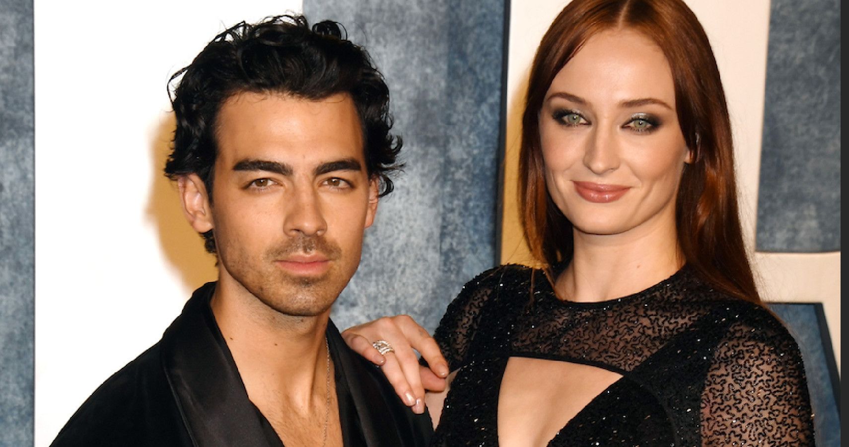 Joe Jonas Defuses A Couple's Argument Over Him Joe Jonas Defuses A Couple's Argument Over Him