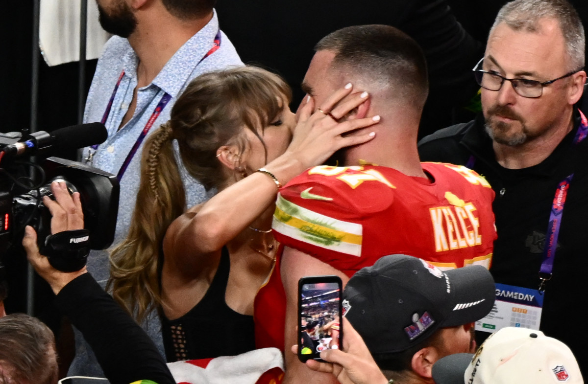 Kanye West's Super Bowl Exclusion: A Taylor Swift Connection? Kanye West's Super Bowl Exclusion: A Taylor Swift Connection?