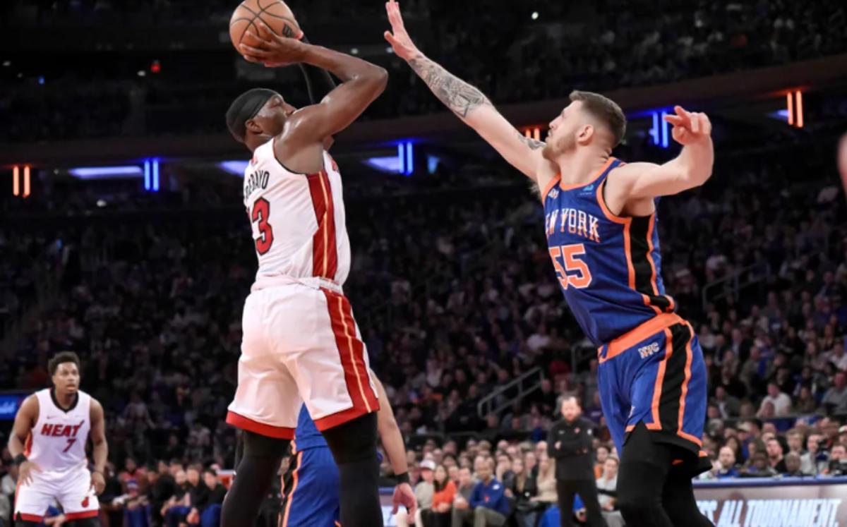 Knicks' Resilience Shines Through In Second Consecutive Overtime Win Against Bulls Knicks' Resilience Shines Through In Second Consecutive Overtime Win Against Bulls