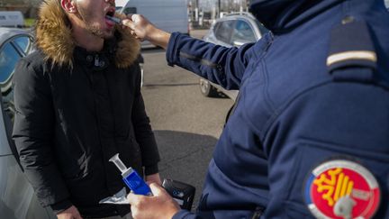 Le Gouvernement Augmente Les Dépistages De Drogues Chez Les Conducteurs De Cars Scolaires Le Gouvernement Augmente Les Dépistages De Drogues Chez Les Conducteurs De Cars Scolaires