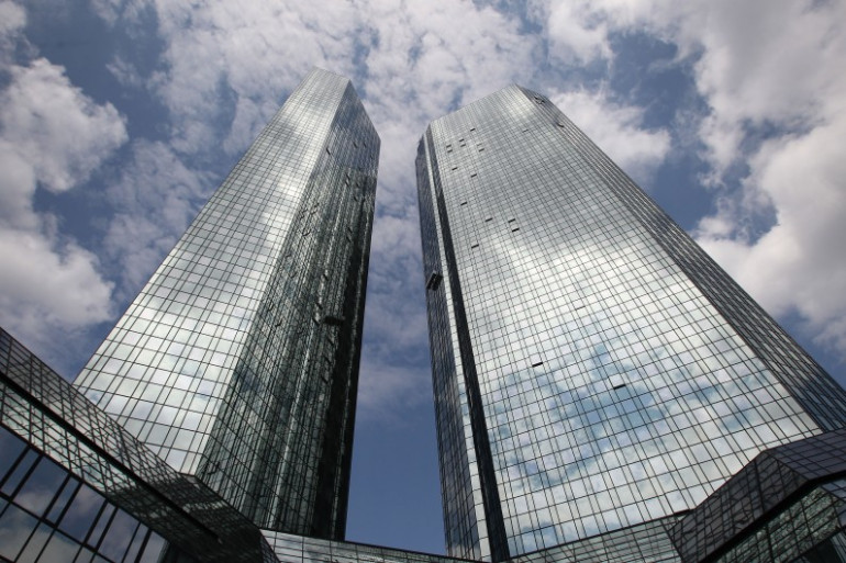 Le Parcours Turbulent De La Deutsche Bank: Succès Et Échecs Le Parcours Turbulent De La Deutsche Bank: Succès Et Échecs