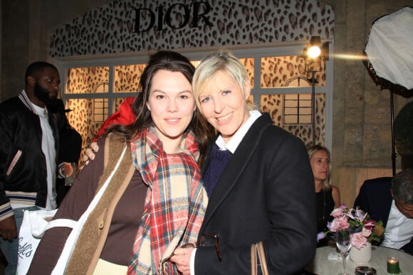 Le Refuge Parisien De Chantal Ladesou Et Sa Belle-fille Le Refuge Parisien De Chantal Ladesou Et Sa Belle-fille