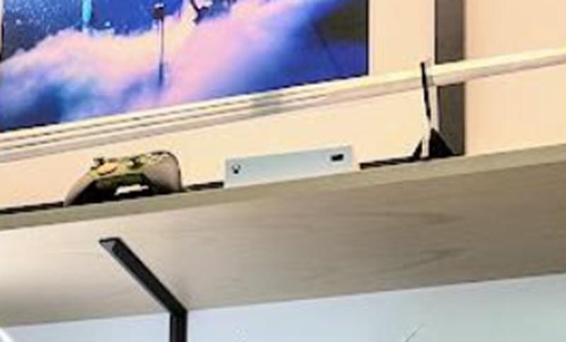 Leaked Photos Show Microsoft And Asus' Xbox Handheld Leaked Photos Show Microsoft And Asus' Xbox Handheld
