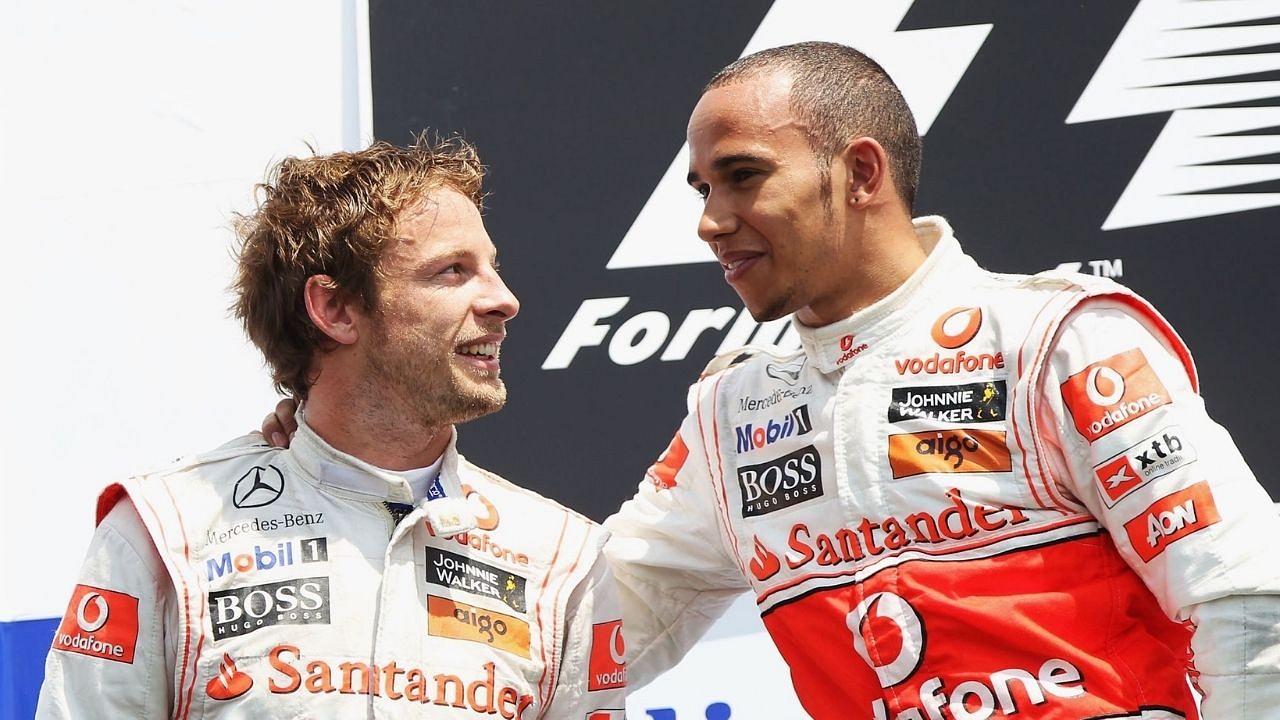 Lewis Hamilton's Generous Gesture To A Former Teammate In F1 Testing Lewis Hamilton's Generous Gesture To A Former Teammate In F1 Testing