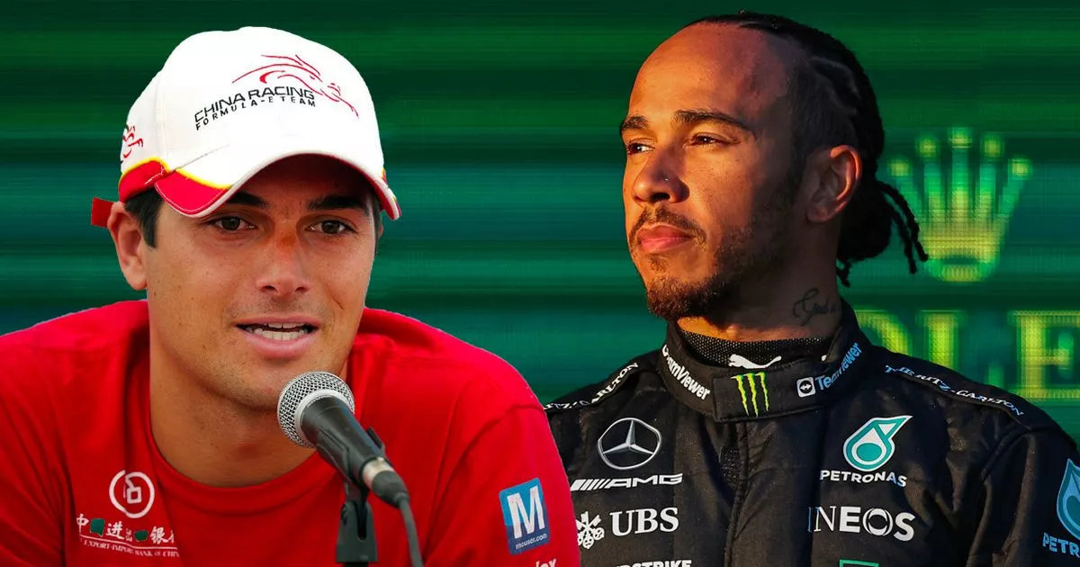 Lewis Hamilton's Gesture To Former Teammate In New F1 Testing Footage Lewis Hamilton's Gesture To Former Teammate In New F1 Testing Footage