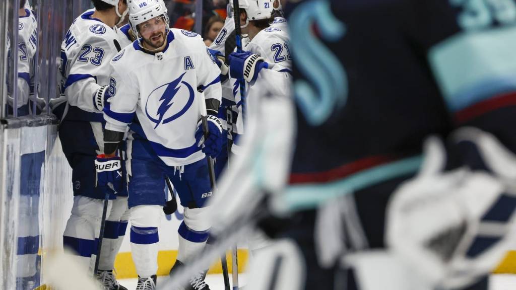 Lightning Defeat Oilers 4-1: Kucherov Stars In Dominant Performance Lightning Defeat Oilers 4-1: Kucherov Stars In Dominant Performance