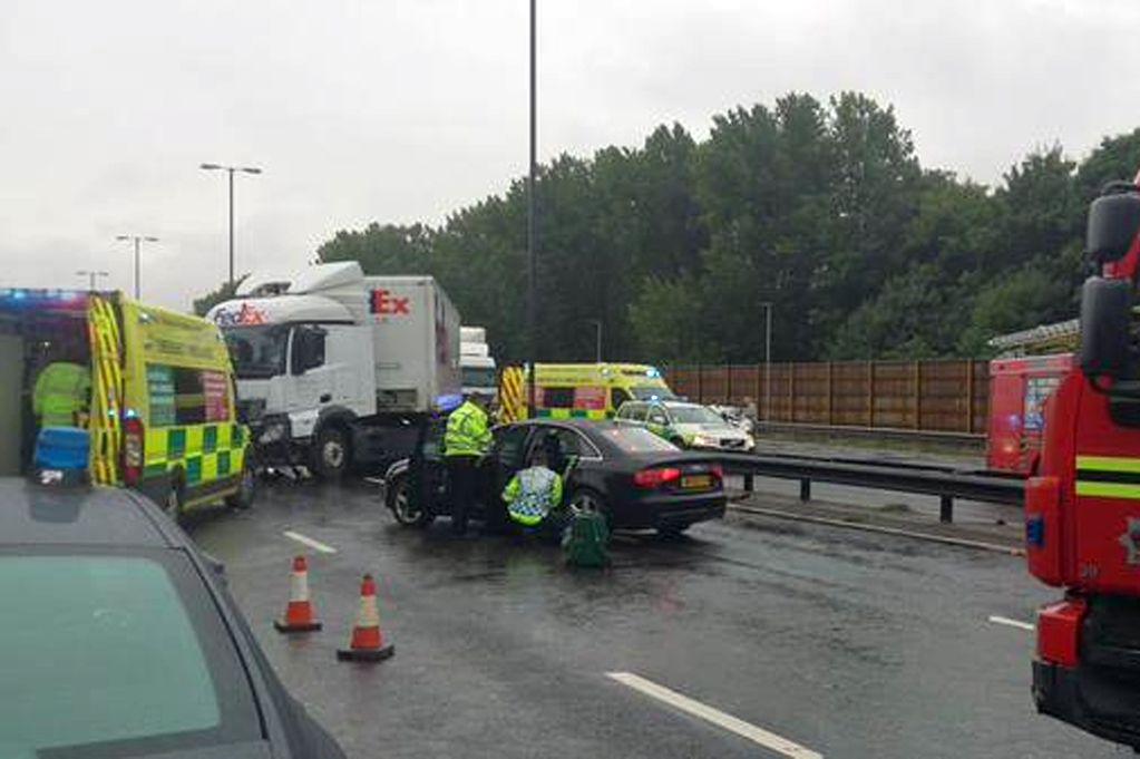 Live M56 Traffic: Motorway Closure Due To Serious Collision Live M56 Traffic: Motorway Closure Due To Serious Collision