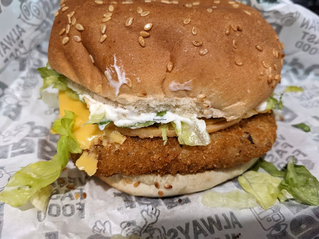 London's Odd Burger To Expand Into 7-Eleven Stores Across Canada London's Odd Burger To Expand Into 7-Eleven Stores Across Canada