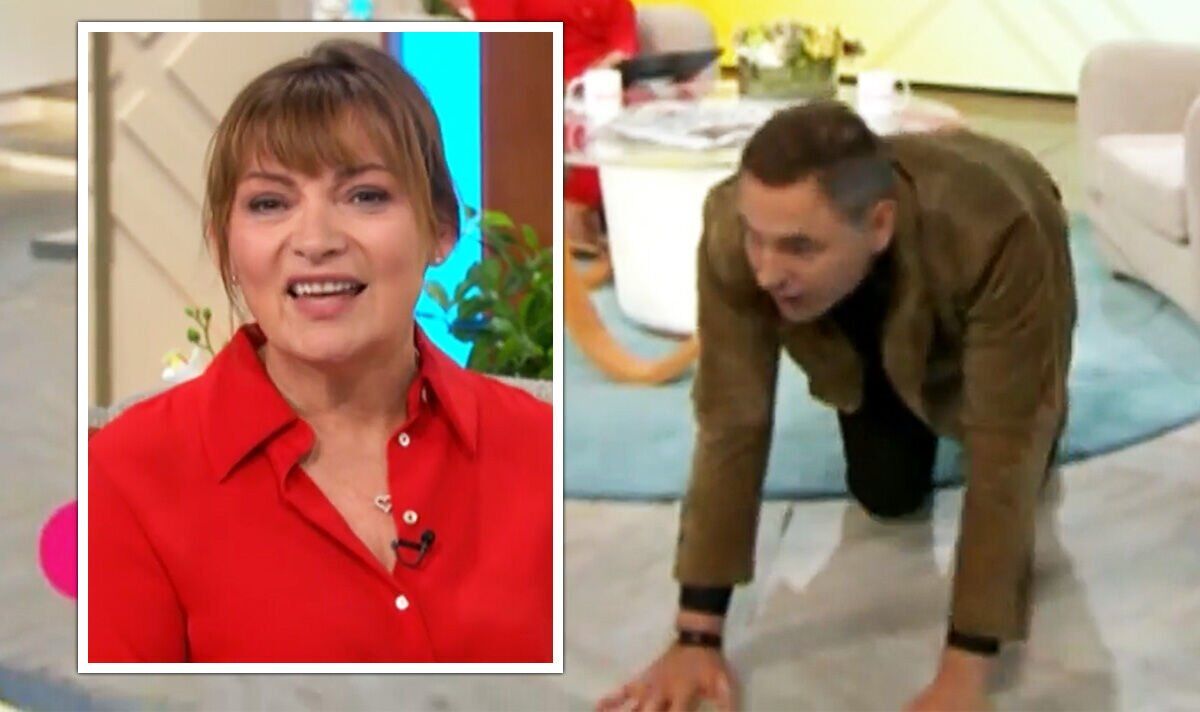 Lorraine Kelly Reacts To David Walliams' Controversial Comment Lorraine Kelly Reacts To David Walliams' Controversial Comment