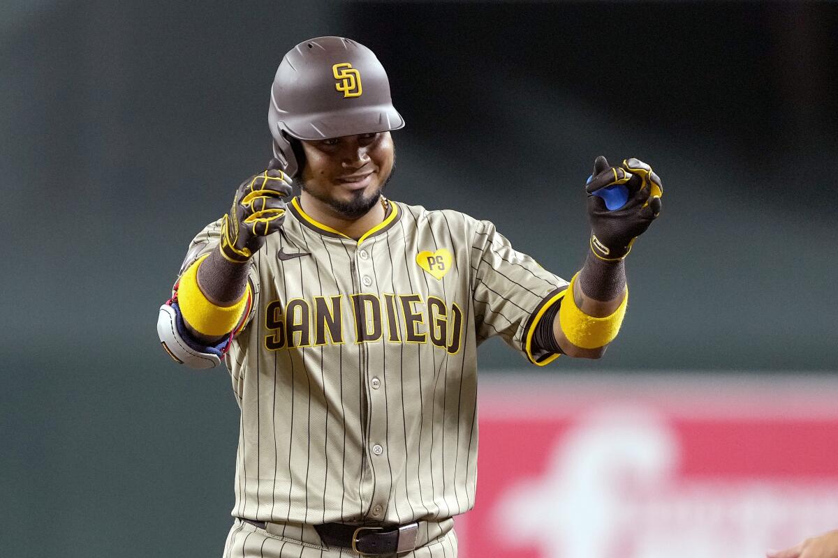 Luis Arraez And Jason Heyward Power Padres' Sweep Attempt Luis Arraez And Jason Heyward Power Padres' Sweep Attempt