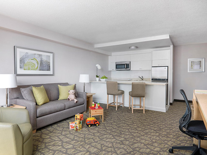 Luxury Hotel Spring Break: 30% Off Your Stay Luxury Hotel Spring Break: 30% Off Your Stay