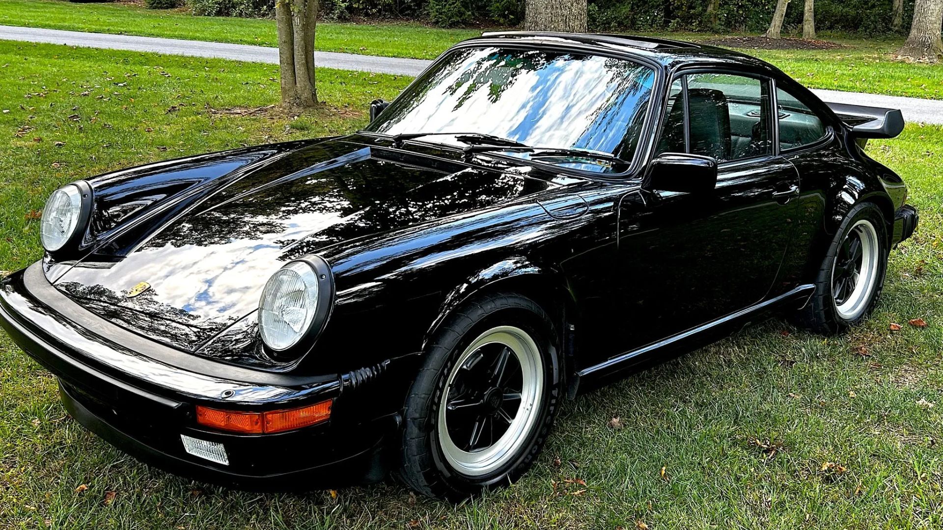 Luxus Porsche 911: A 80 Millió Forintos Extrafelszerelés Luxus Porsche 911: A 80 Millió Forintos Extrafelszerelés