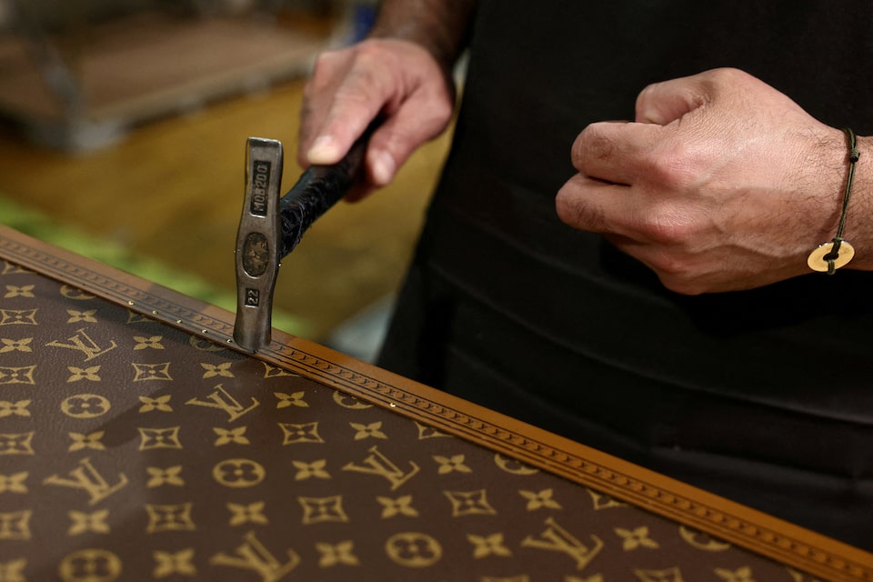 LVMH Q1 Sales Miss Expectations, Shares Drop 8.2% LVMH Q1 Sales Miss Expectations, Shares Drop 8.2%