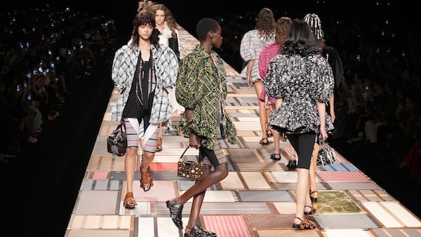 LVMH Shares Plunge 8.2% Following Disappointing Q1 Sales LVMH Shares Plunge 8.2% Following Disappointing Q1 Sales
