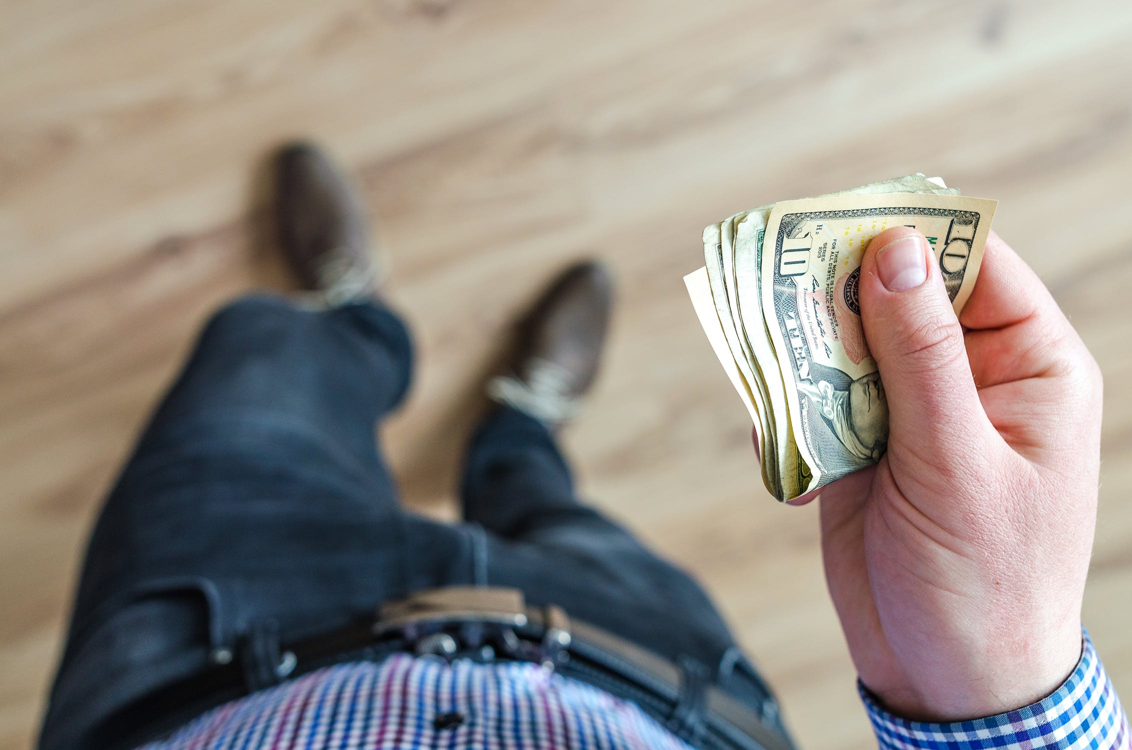 Man Learns Costly Lesson After Paying $3,000 For Babysitting, Facing $3,600 Daycare Bill Man Learns Costly Lesson After Paying $3,000 For Babysitting, Facing $3,600 Daycare Bill