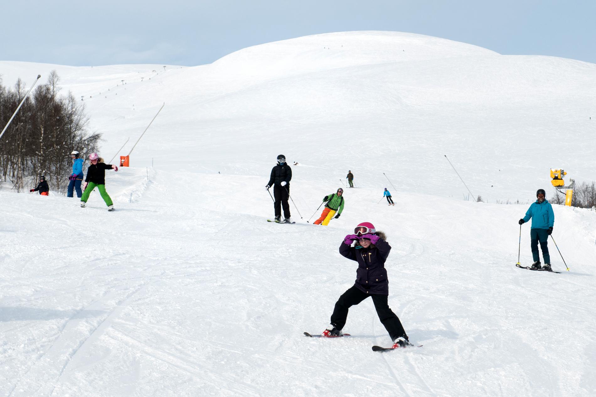 Mange Skisentre Stenger Tidligere Enn Planlagt På Grunn Av Mild Vinter Mange Skisentre Stenger Tidligere Enn Planlagt På Grunn Av Mild Vinter