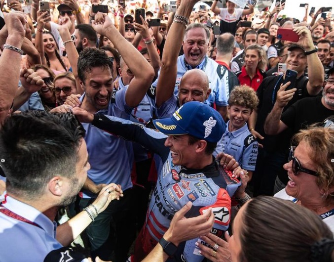 Marquez Terjatuh, Rins Berjaya: Saksikan Ulangan Sprint Race MotoGP Inggris Di Trans7