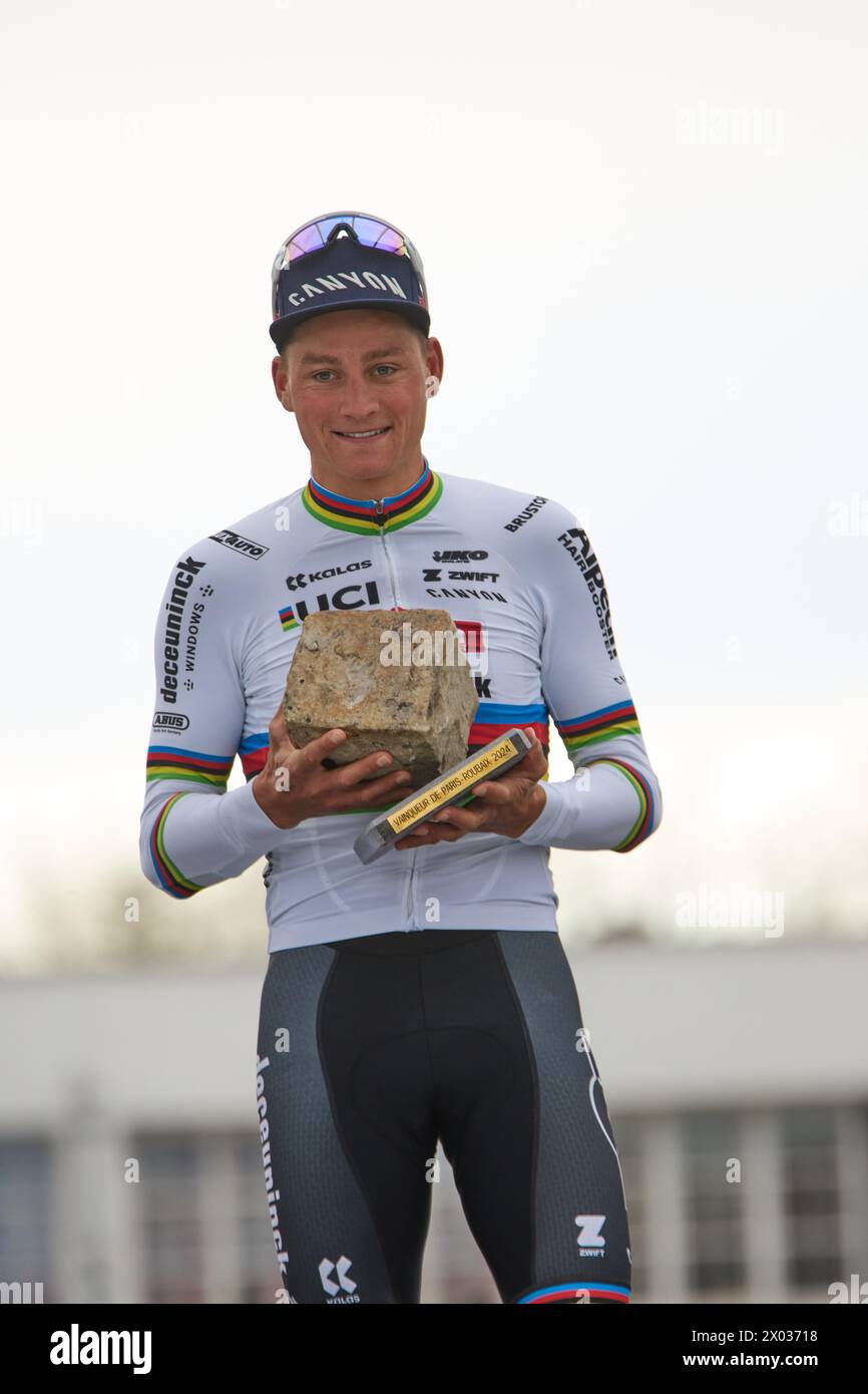 Mathieu Van Der Poel's Paris-Roubaix Incident: Details Of The Bottle Attack And Legal Pursuit Mathieu Van Der Poel's Paris-Roubaix Incident: Details Of The Bottle Attack And Legal Pursuit