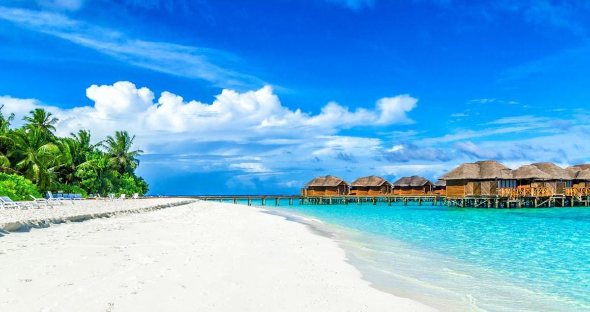May Travel Destinations: Weather, Activities & More May Travel Destinations: Weather, Activities & More