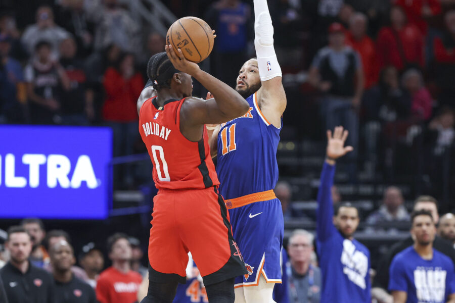 Missed Call In Knicks-Pistons Game: Officials' Statement Missed Call In Knicks-Pistons Game: Officials' Statement