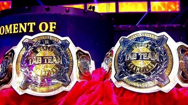 Monday Night RAW Crowns New Women's Tag Team Champions Monday Night RAW Crowns New Women's Tag Team Champions