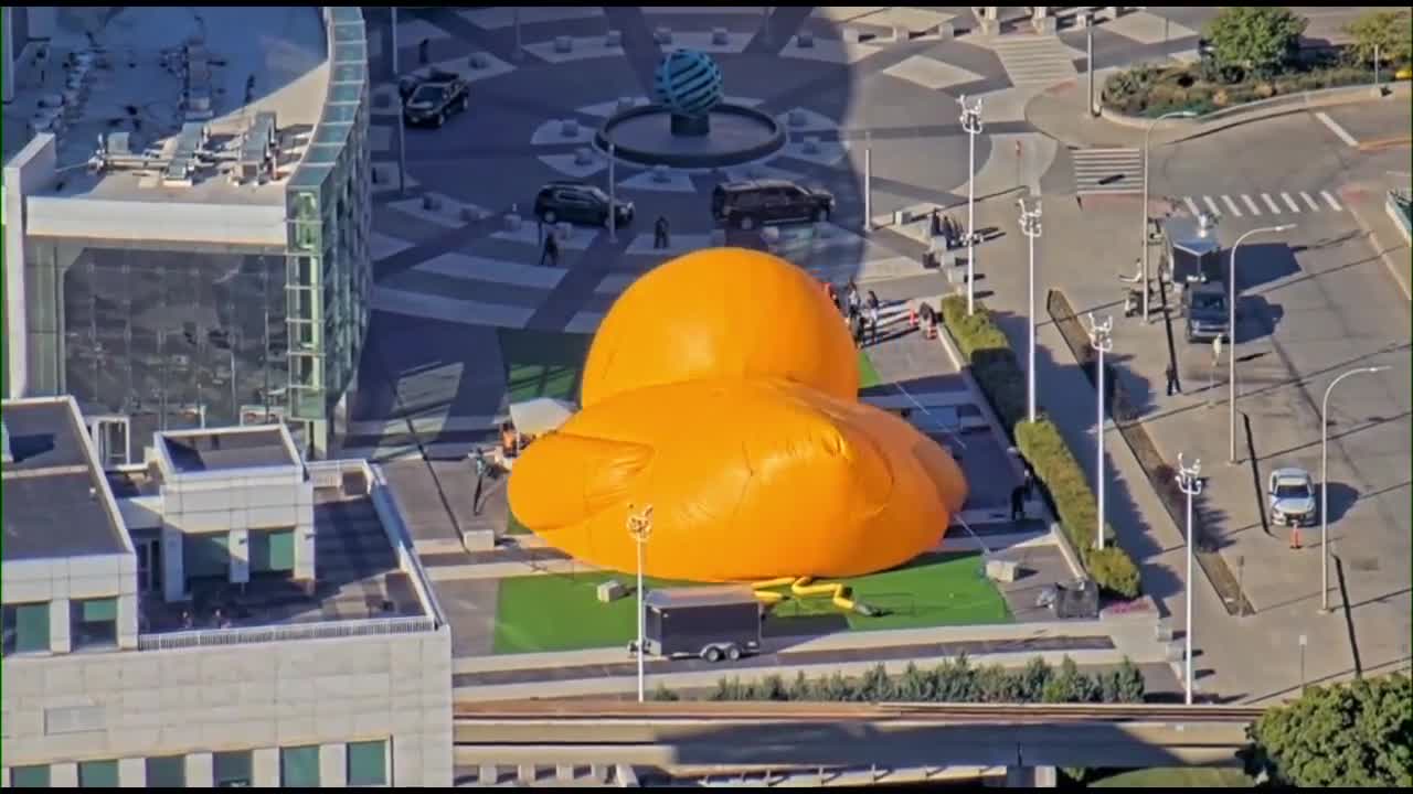 Myrtle Beach Welcomes World's Largest Rubber Duck To Promote Water Safety Myrtle Beach Welcomes World's Largest Rubber Duck To Promote Water Safety
