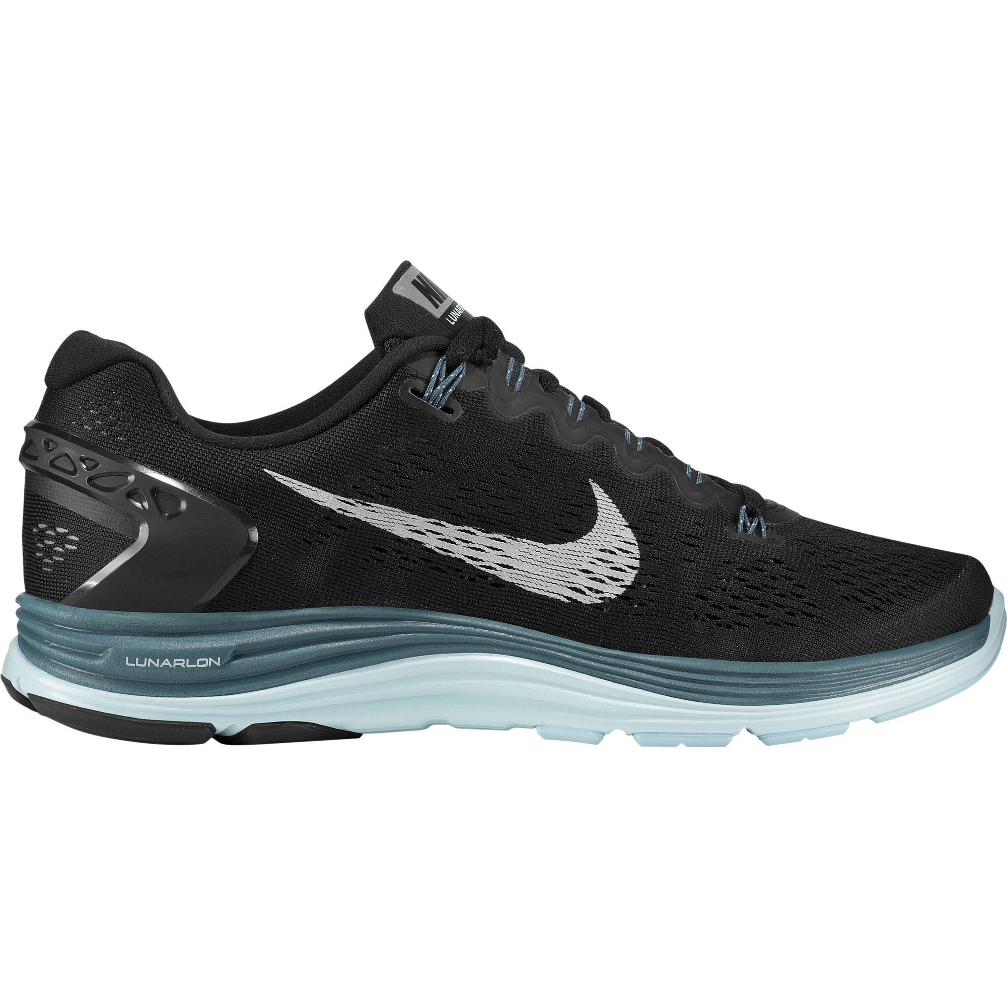 Nike Sneakers On Sale: Up To 75% Off At Revolve! Nike Sneakers On Sale: Up To 75% Off At Revolve!