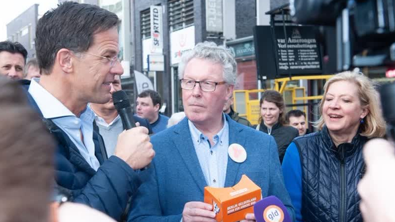 Noodklok FNV: Ernstige Uitbuiting Chauffeurs Venlose Parkeerplaats Noodklok FNV: Ernstige Uitbuiting Chauffeurs Venlose Parkeerplaats