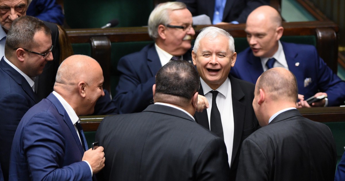 Nowy Podcast: „Stan Wyjątkowy” Od Onetu I Newsweeka – Aktualności Dwa Razy W Tygodniu Nowy Podcast: „Stan Wyjątkowy” Od Onetu I Newsweeka – Aktualności Dwa Razy W Tygodniu